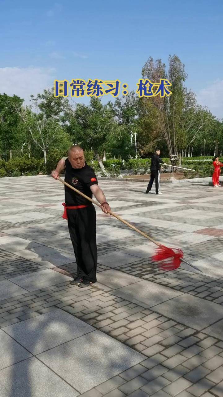 米兰全站app登录app-关于传统武术表演秀，传递文化正能量的信息