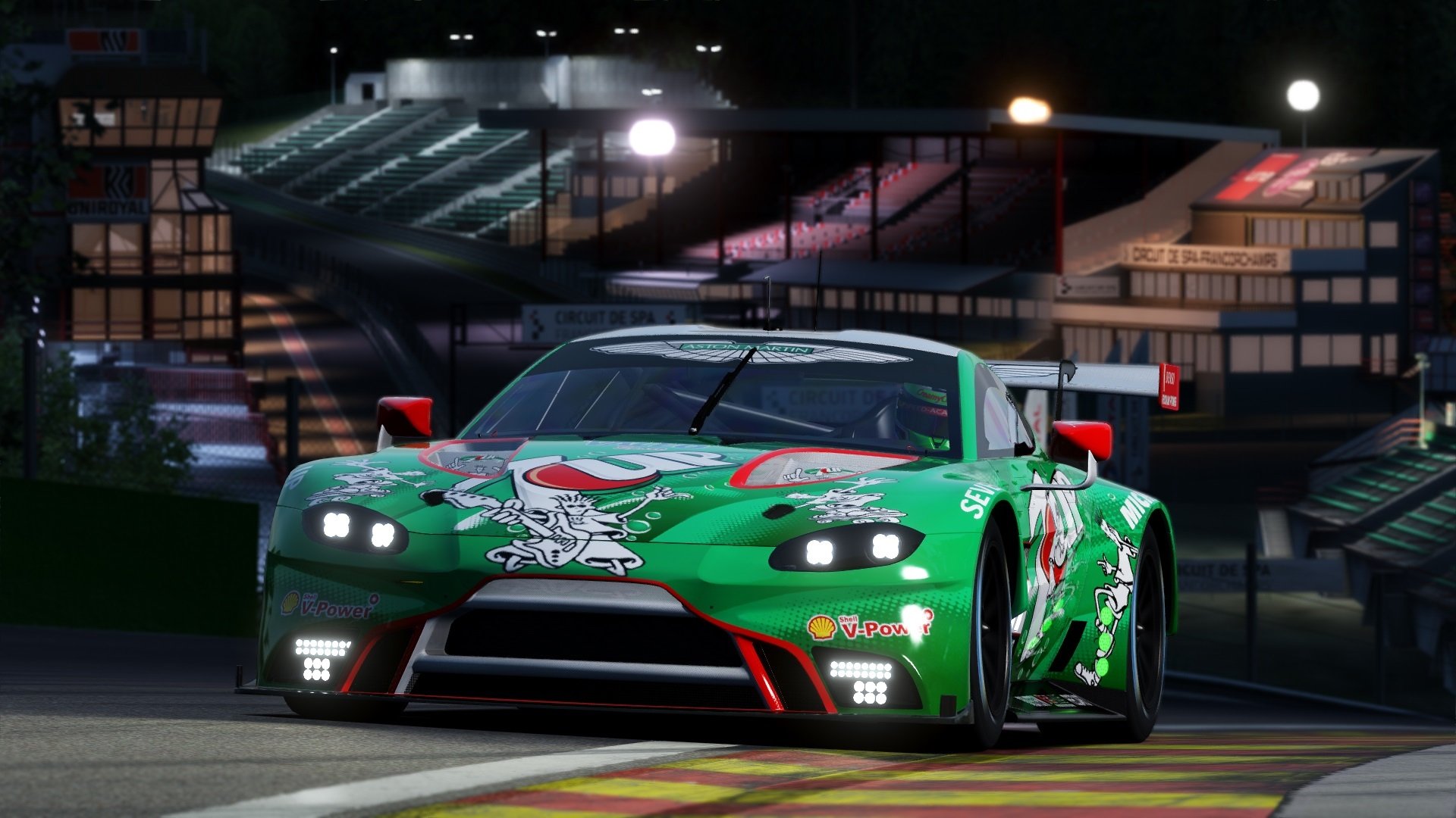 AC MILAN SPORTS全站-西布朗边路突破犀利，铝土矿工力拼保级，西布朗球员