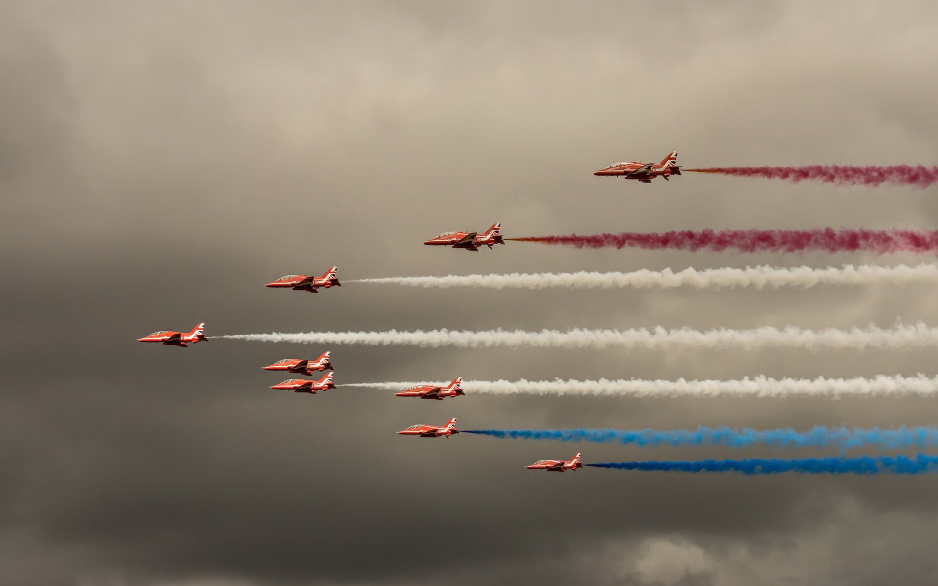 米兰体育登录入口官网-美洲杯激烈追逐：斗志燃烧，血性十足，美洲杯冠军来群里看看